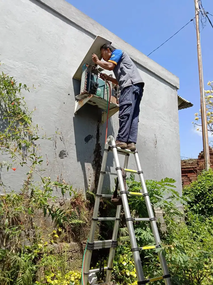 Dibutuhkan Helper Teknisi AC