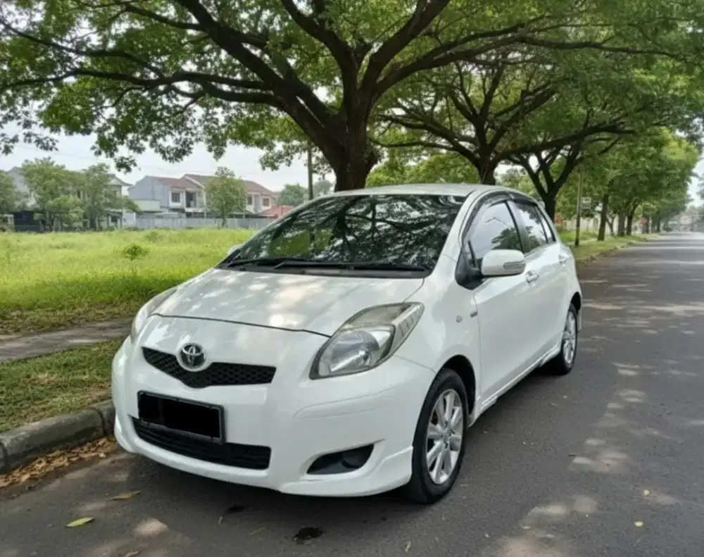 Toyota yaris 1.5 E manual