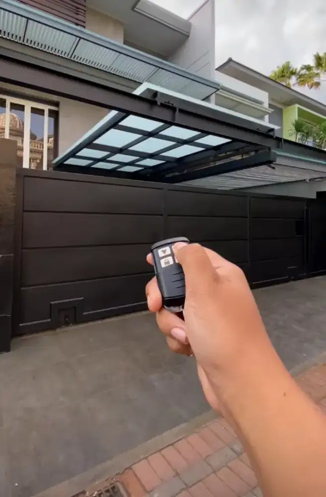 Kanopi kaca tempered