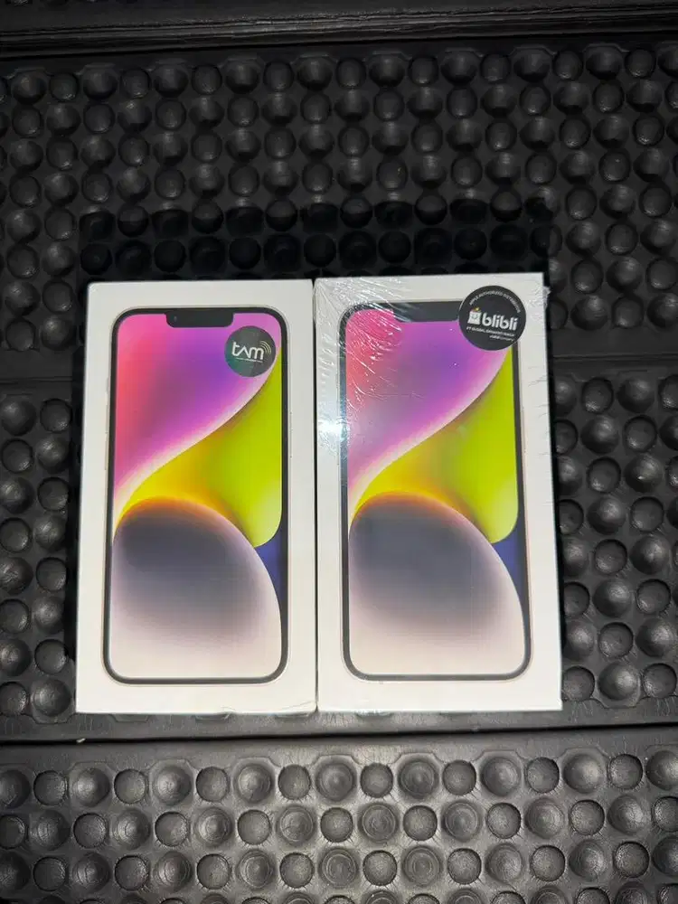 IPHONE 14 128 GB STARLIGHT RESMI INDONESIA