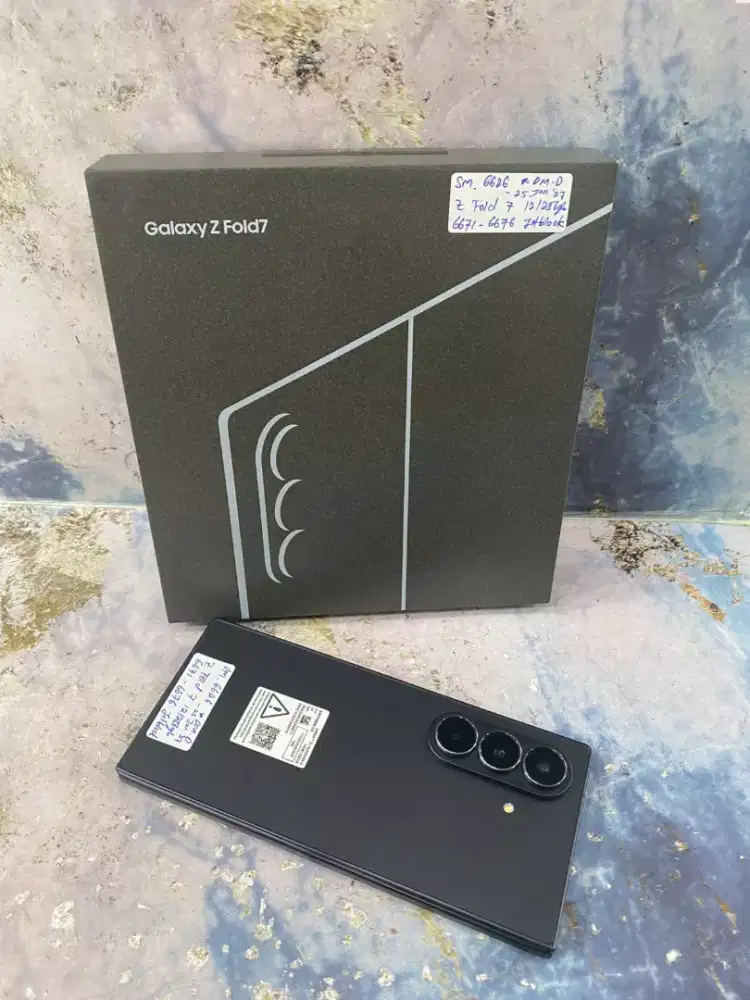 Di jual HP SAMSUNG GALAXY Z FOLD 7 5G JETBLACK RAM 12GB ROM 256GB