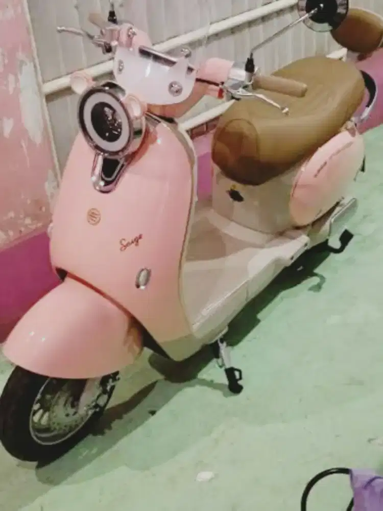 Sepeda Listrik Selis Saige Pink Baru