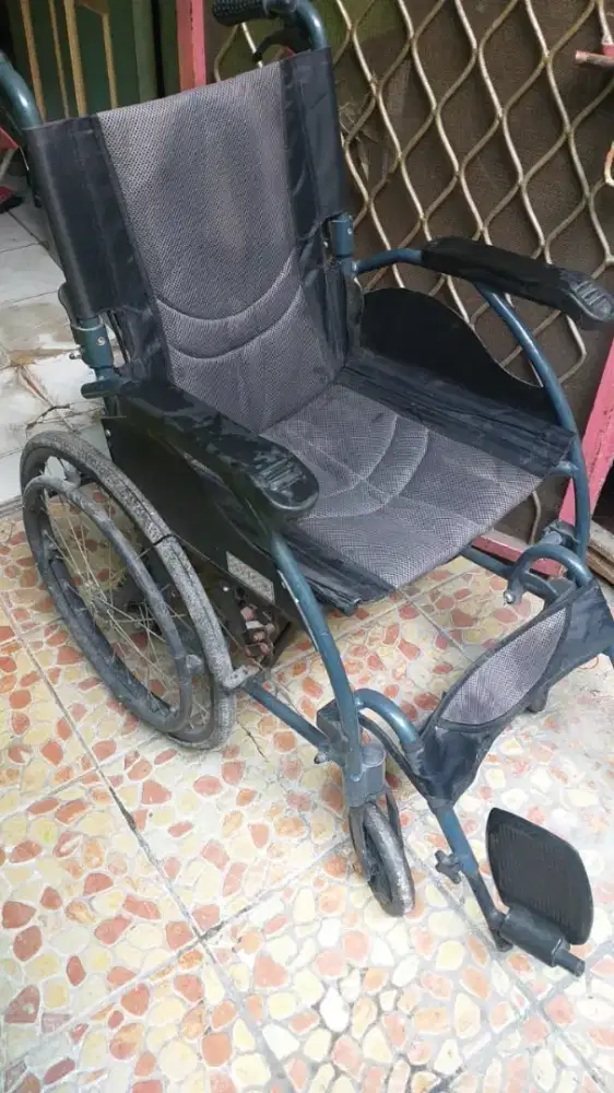 Kursi Roda Merk Avico