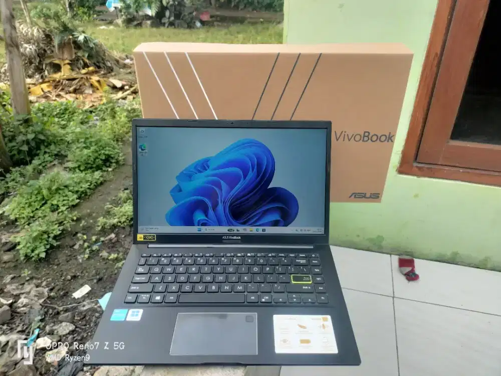 Asus Vivobook Core i3 Gen 11 SSD 512 Ram 8 Normal Pemakaian