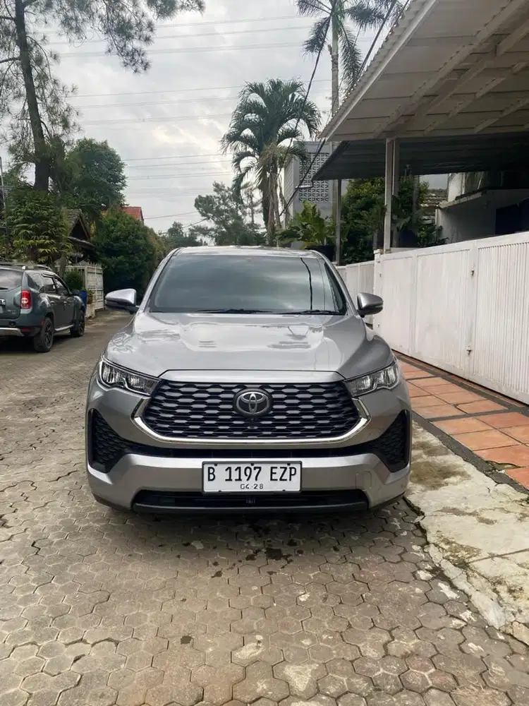 Toyota innova zenix 2.0 V  CVT matic bensin