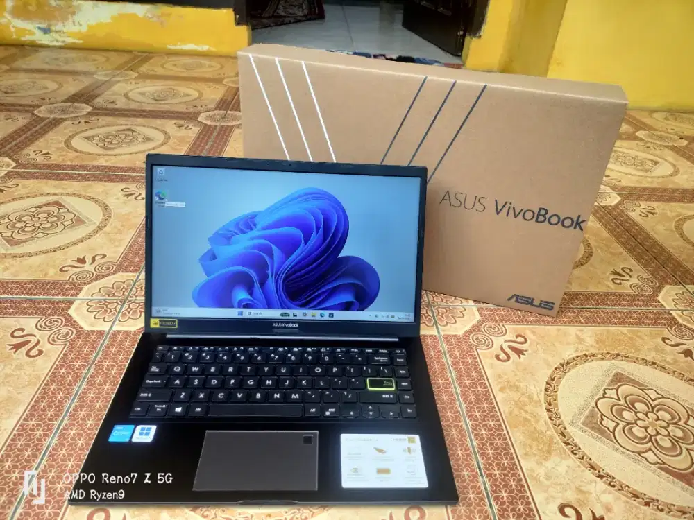 Asus Core i3 Gen 11 SSD 512 Ram 8 Normal Pemakaian