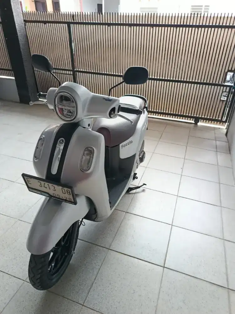 Yamaha Fazzio Lux (Tipe Tertinggi) Hybrid Tahun 2023