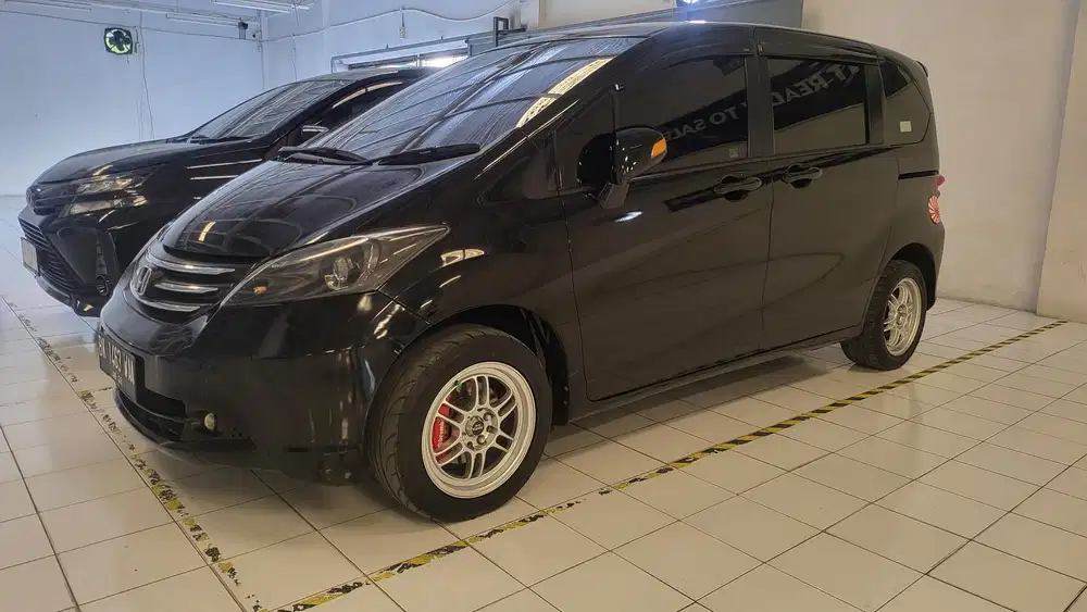 Honda Freed 2010 Bensin