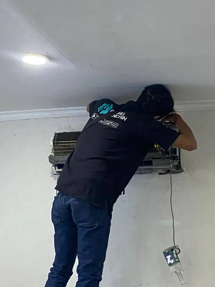 Jasa Service AC | Cuci AC, Pasang AC, Bongkar Pasang & Perbaikan