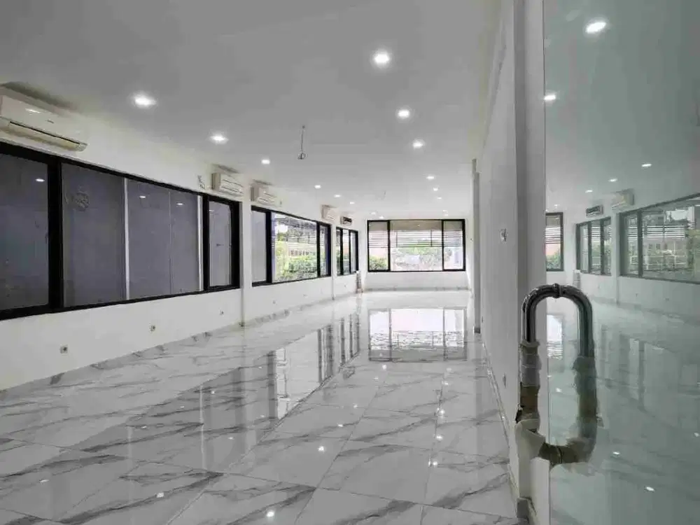DISEWAKAN RUKO 4Lantai  di Petojo Jakpus