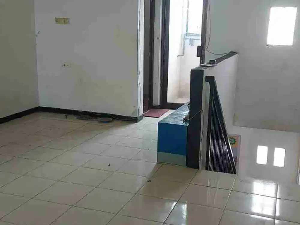 SEWA JUAL RUKO LOKASI STRATEGIS RAMAI JL KUTISARI UTARA CEK DISKRIPSI