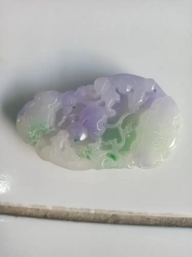 bandul atau liontin kalung