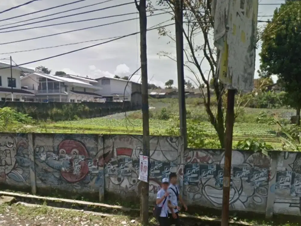 Lembang, Tanah Luas Pinggir Jalan di Bandung