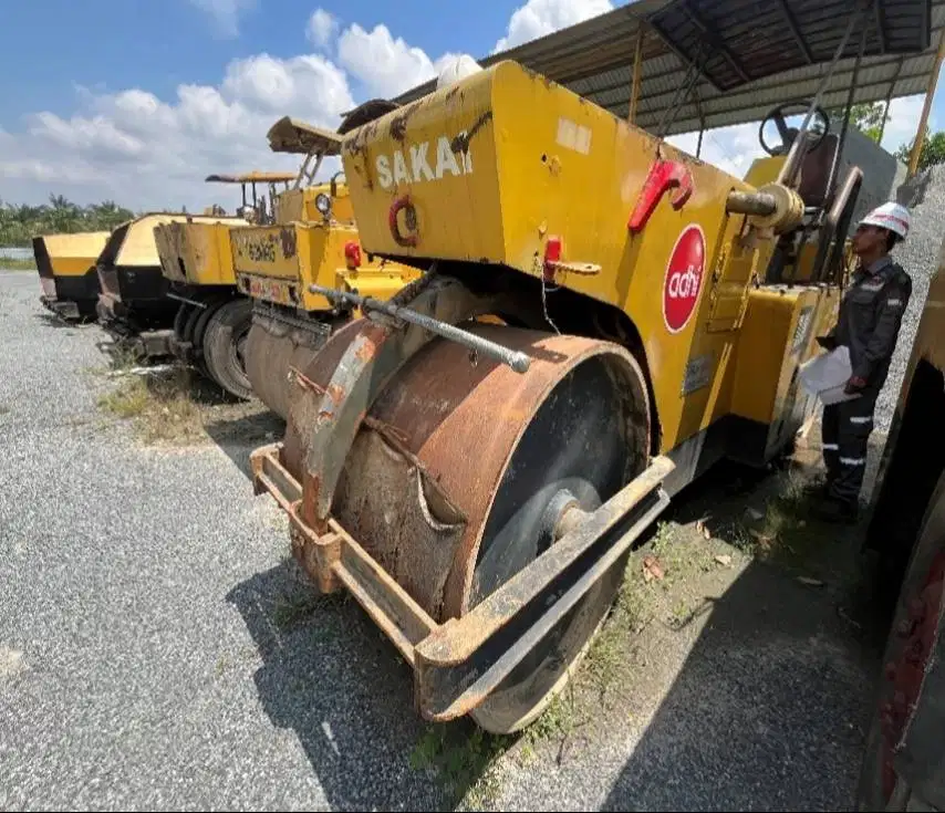 1 unit Tandem Roller Sakai