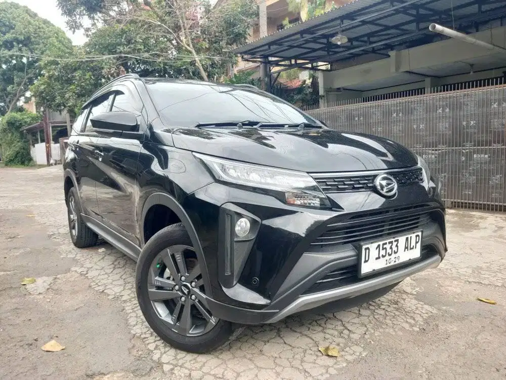 TERIOS 1.5 R MATIC 2025 HITAM ELEGANT , KM 15 rb , MULUS NYARIS BARU