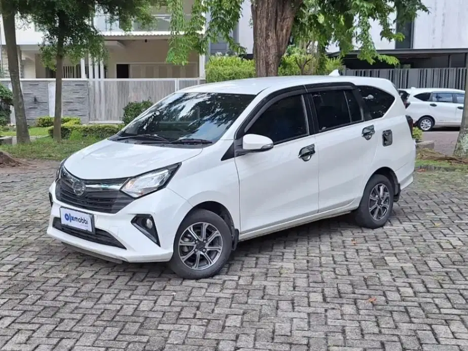 DAIHATSU SIGRA 1.2 R MATIC 2020