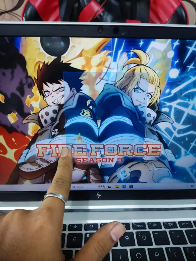 Laptop HP Elitebook 845-TOUCH RYZEN RAM 16Gb SSD 256GB VGA AMD RADEON