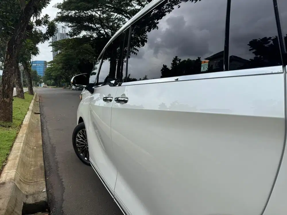 lexus lm350 lm 350 hybrid 2024 reg 2025 km7000 ppf vkool65jt like new!