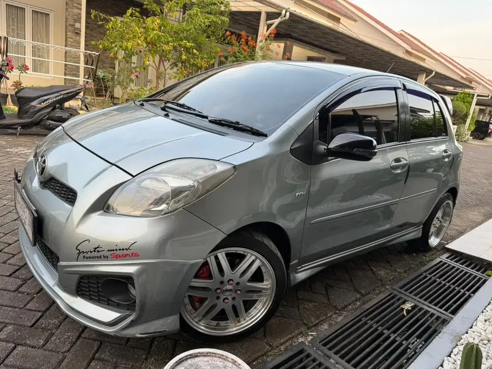 YARIS TRD SPORTIVO AT 2013