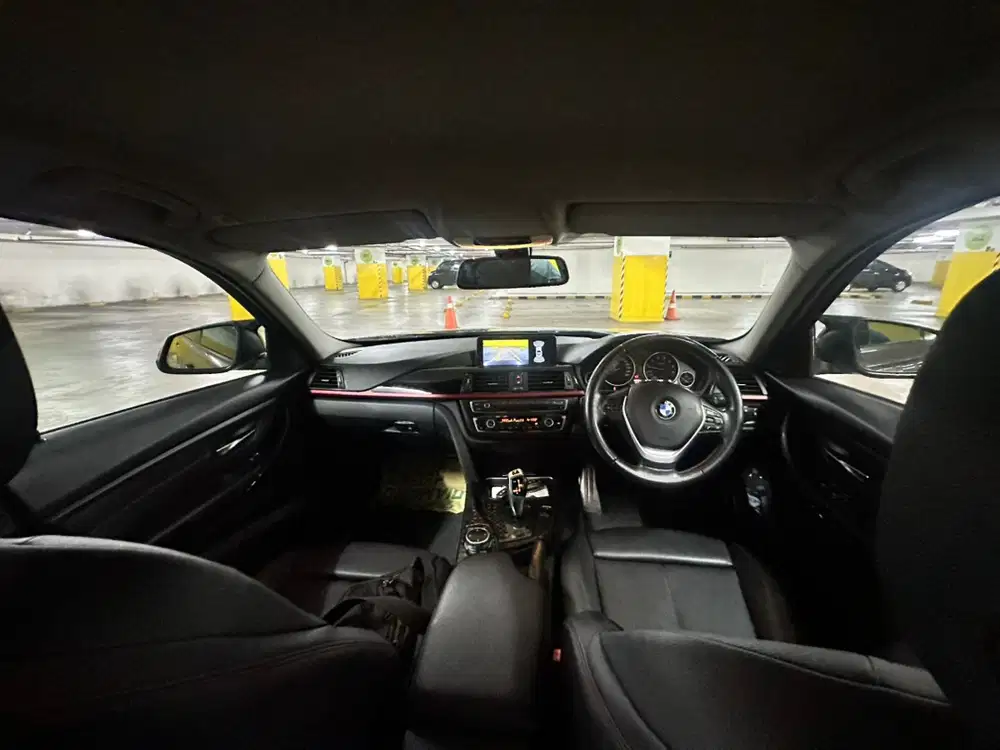 BMW 320i 2014 Bensin