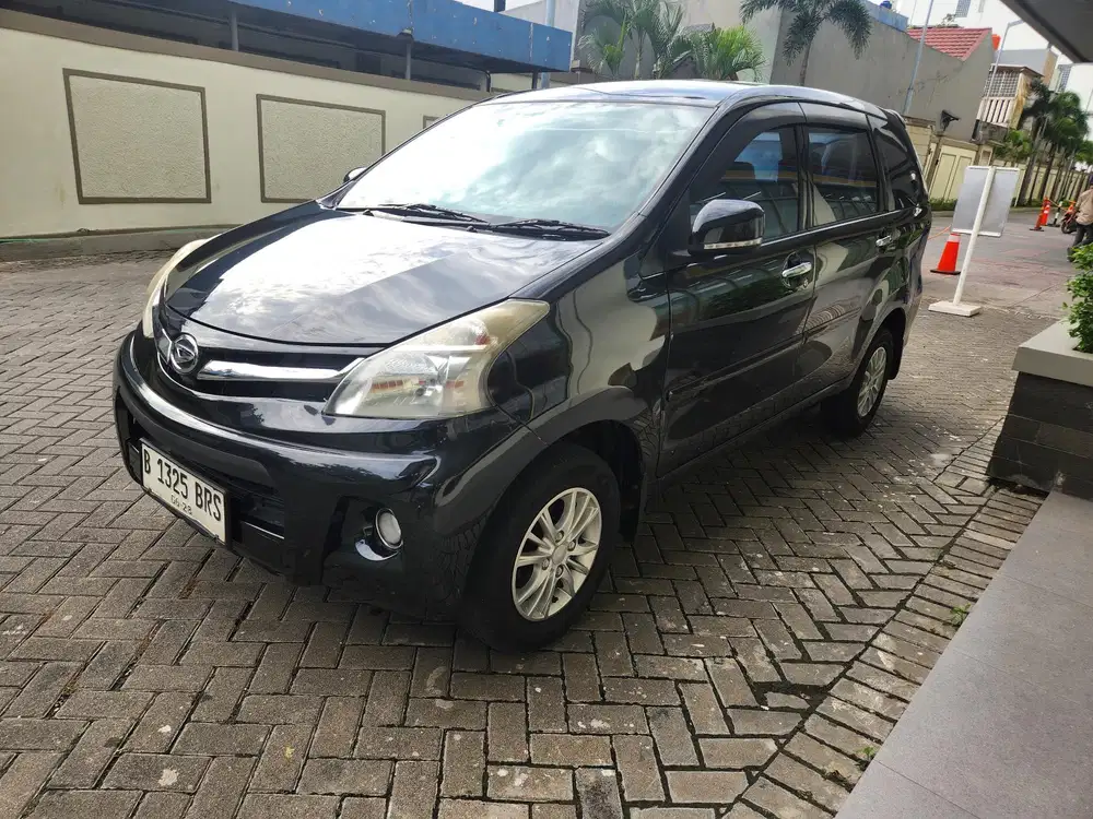 Daihatsu Xenia 1.3.  Sporty mnual 13 orig