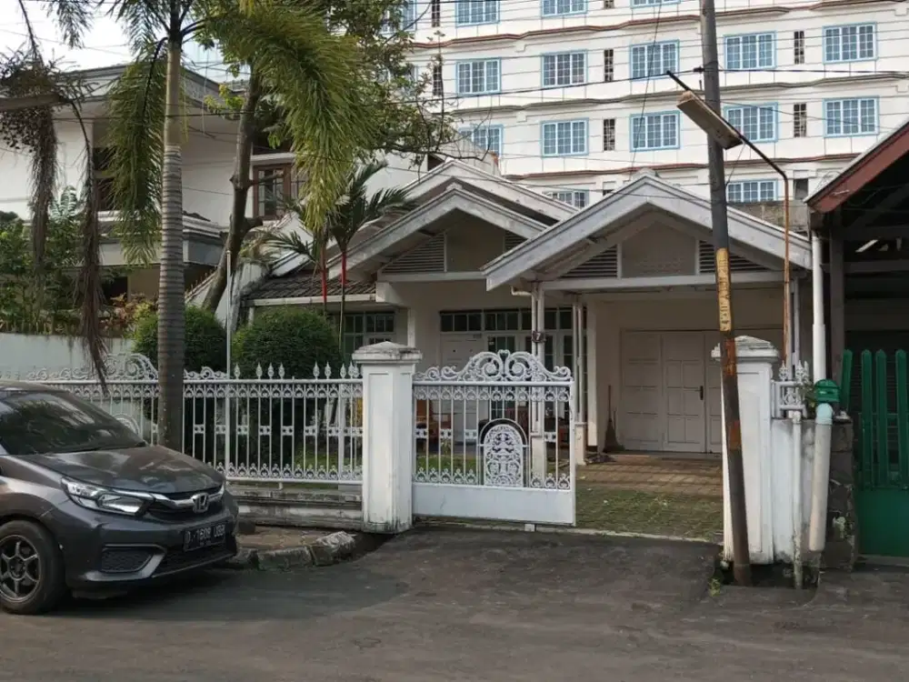 Dijual Rumah Siap Huni Strategis Tengah Kota Bandung di Buah Batu