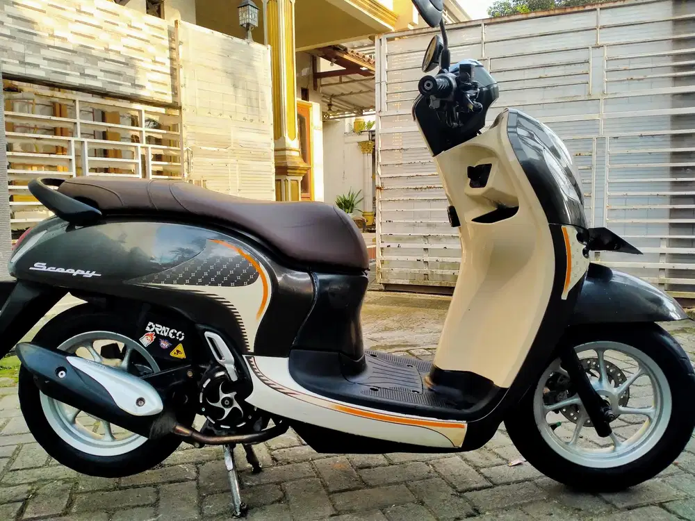 Honda Scoopy lengkap motor sehat walafiat keterangan detail dibawah