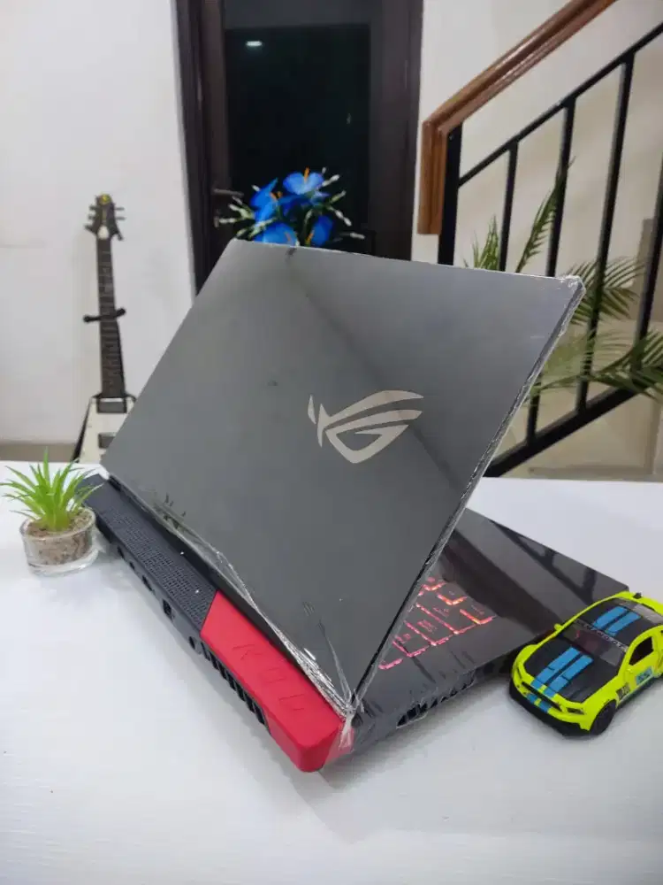 Laptop ASUS ROG CYBERPUNK G513QC RAM 16GB/SSD 1TB / NVIDIA RTX 3050