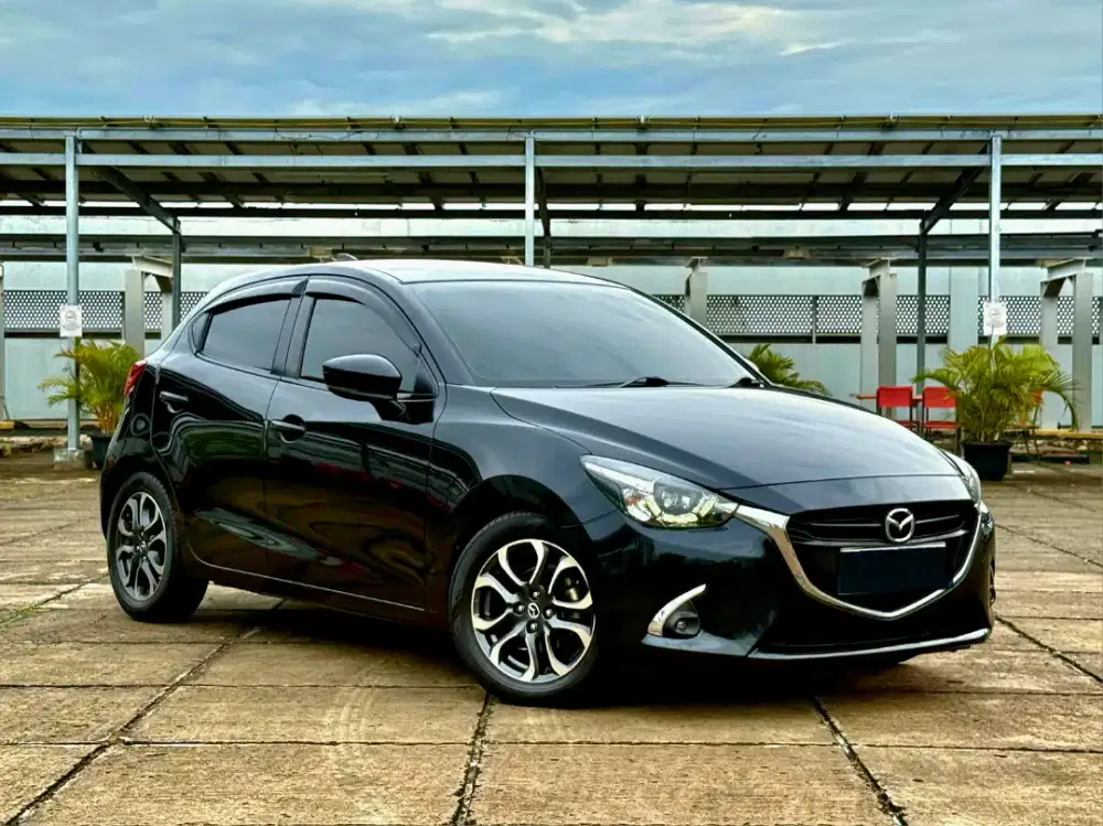 Mazda 2 R Automatic 2017