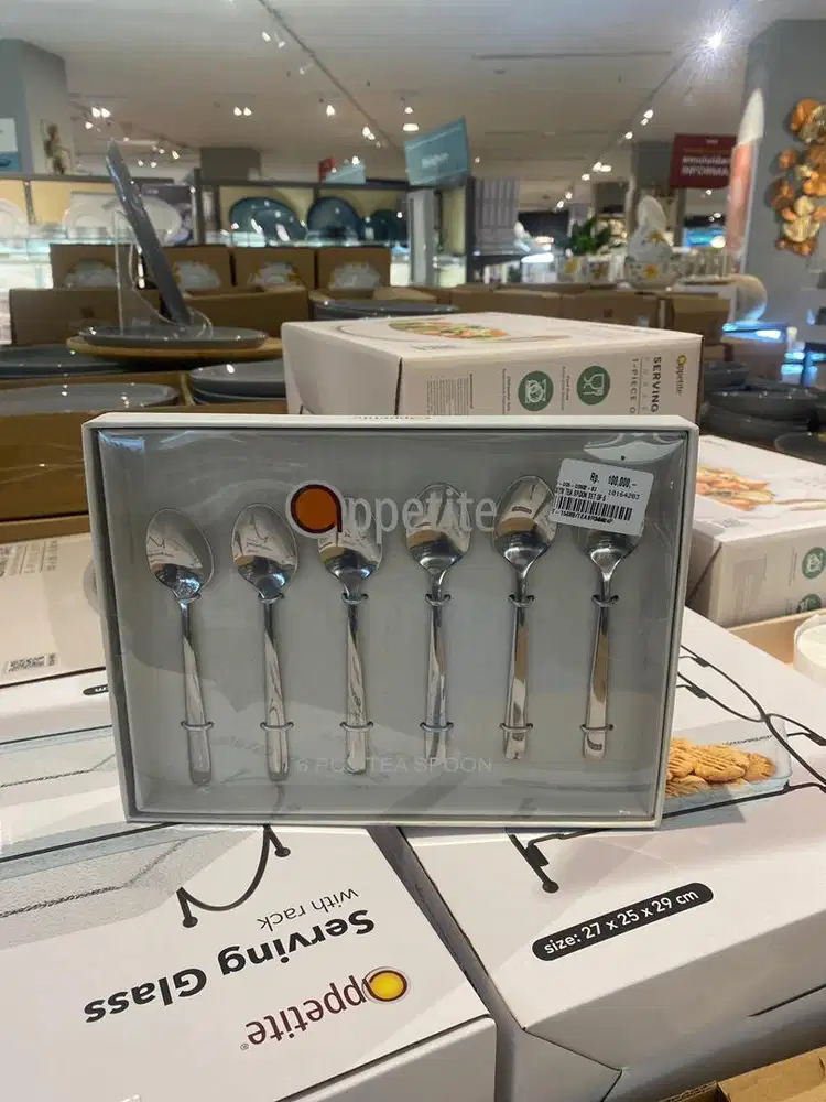 ZOLA CUTLERY SET OF 36