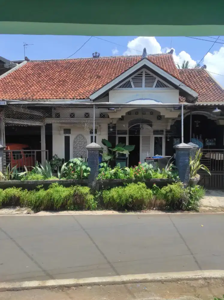 Bismillah dijual rumah pribadi classic modern