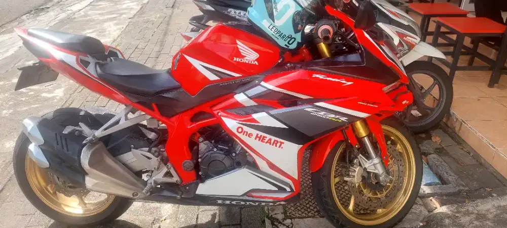 Cbr 250rr abs sp quick shifter