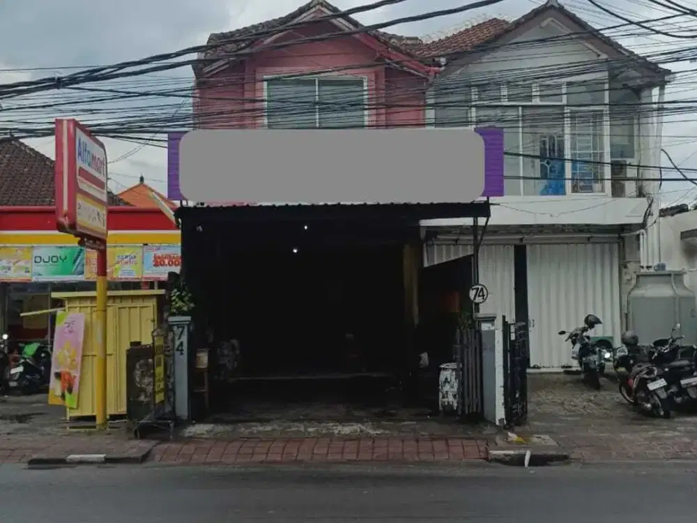 3 Bedroom Shophouse for sale in Kerobokan, Bali