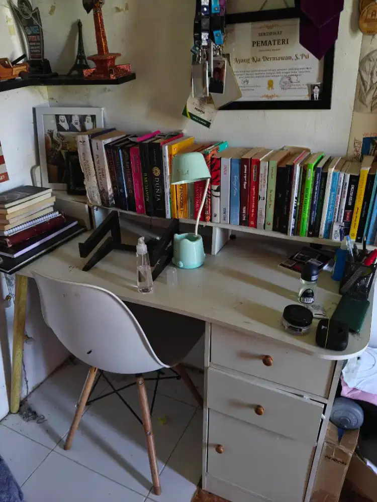 meja belajar + kursi