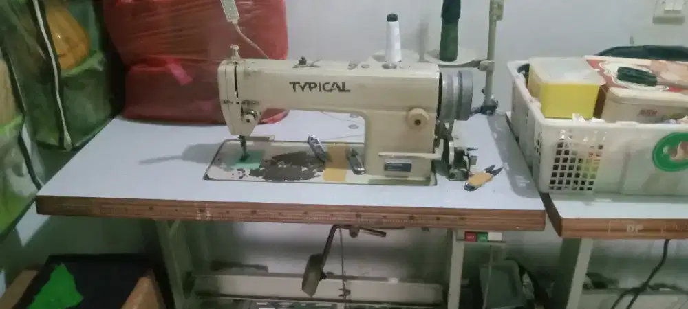 Mesin jahit typical bidamo