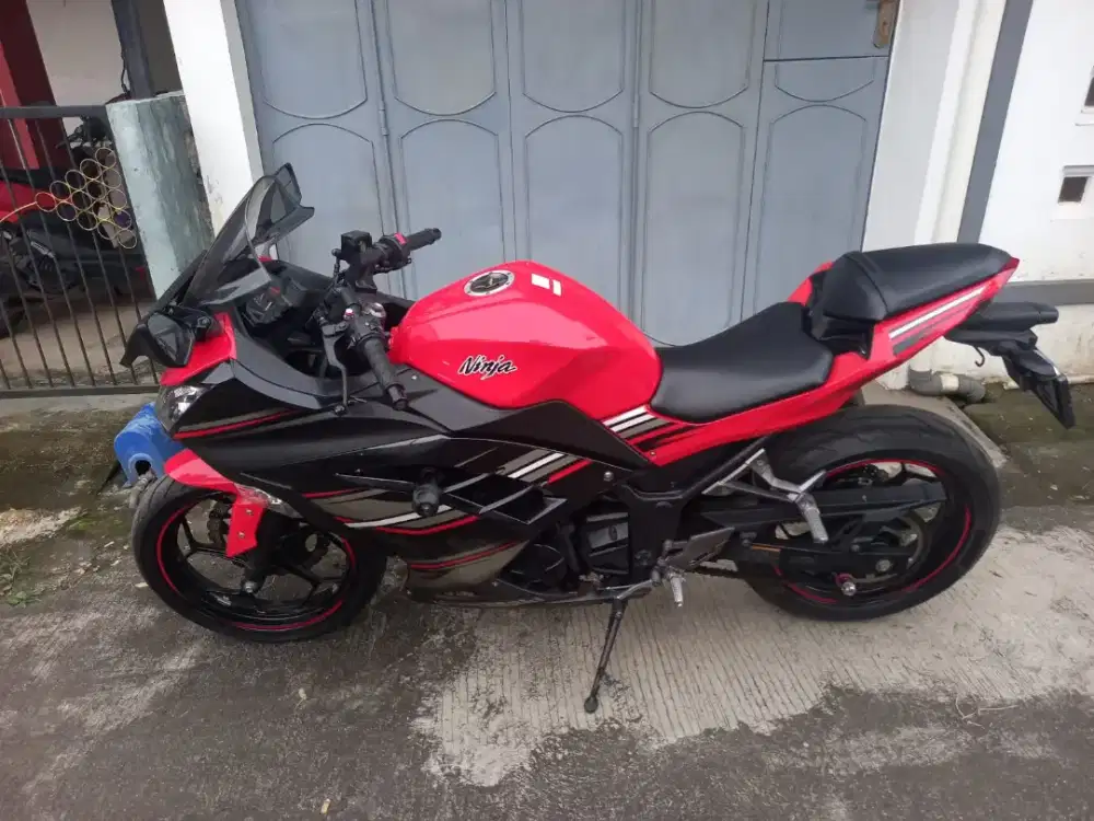 Ninja abs 2017 like new