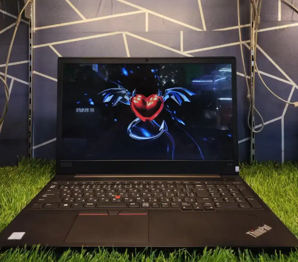 LENOVO THINKPAD CORE I5 RAM 8GB SSD 256GB SIAP PAKAI