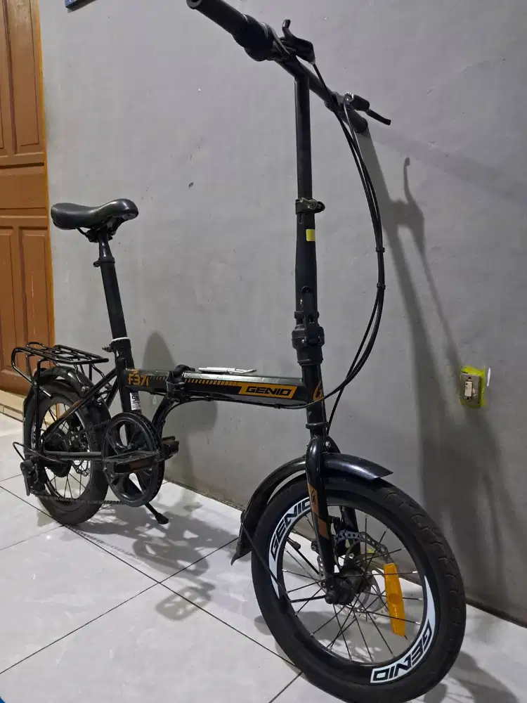 Sepeda Lipat merk Genio