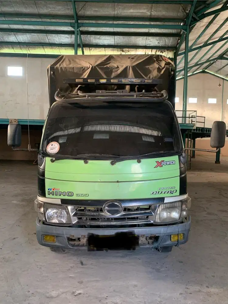 Hino Dutro dengan Bak Dijual Banjarmasin