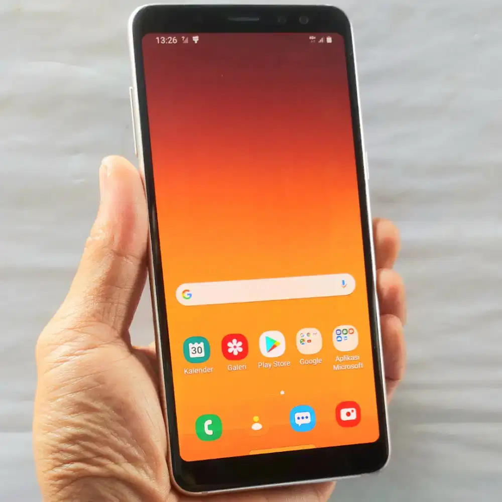 Hp Samsung A8 2018 Second 4/32 NFC Mulus Original