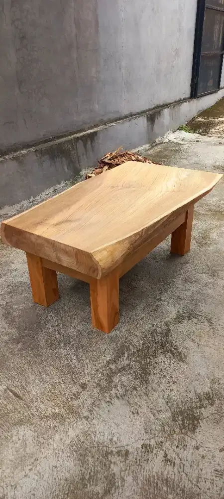 Meja tamu meja kopi papan natural kayu jati utuh
