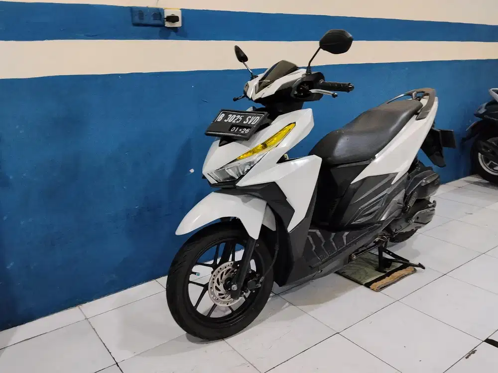 (FOR SALE) honda vario old 150cc 2015 gres full orisinil