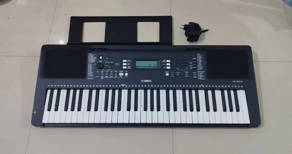 Yamaha PSR E373 bekas bagus normal