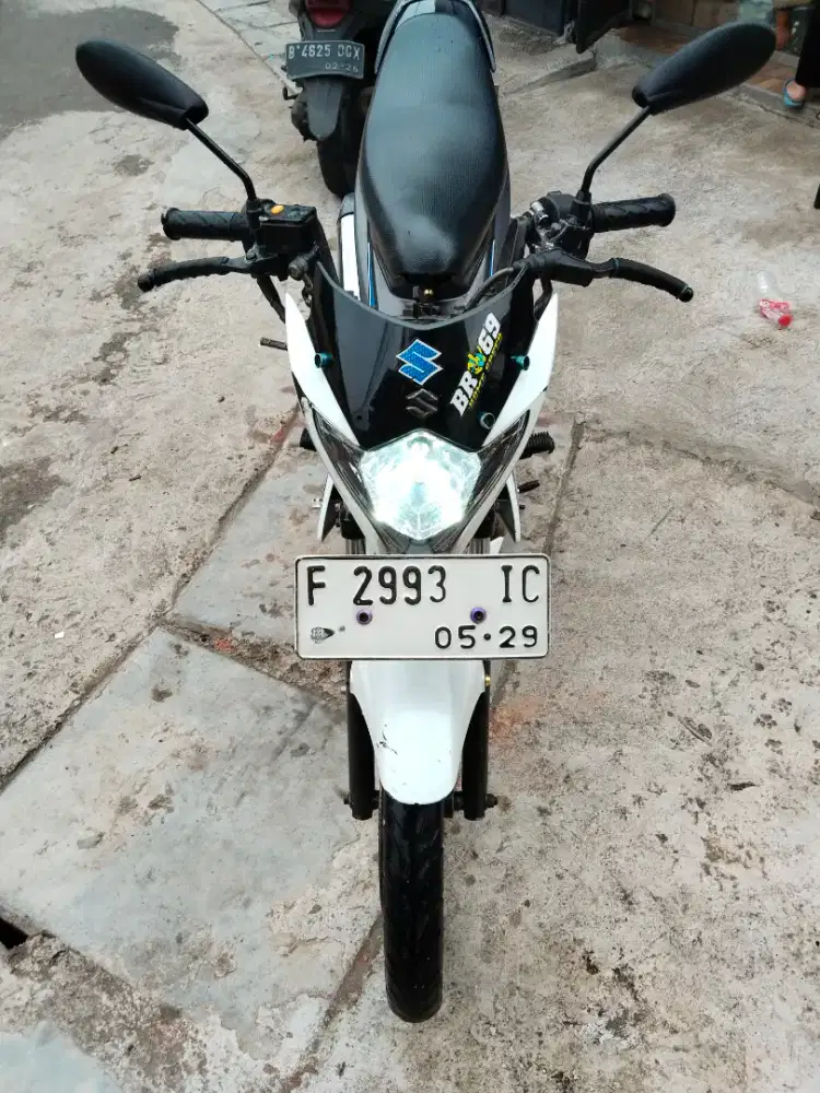 SUZUKI SATRIA FU 150 KARBU TH 2014 MESIN SEGEL SS LENGKAP PAJAK ON