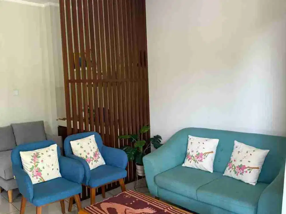 Dijual atau disewakan rumah di burgundy sumareccon bekasi