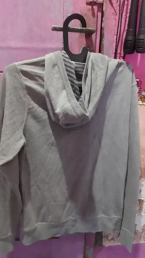 Jaket Hoodie sweater LD L Rp 50