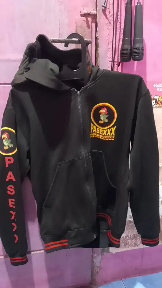 Jaket Hoodie sweater LD L Rp 50 aj