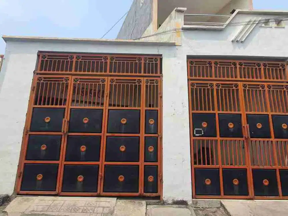 Rumah 1,5 Lantai HOOK Murah siap Huni di Jalan Sememi Jaya, Sby Barat