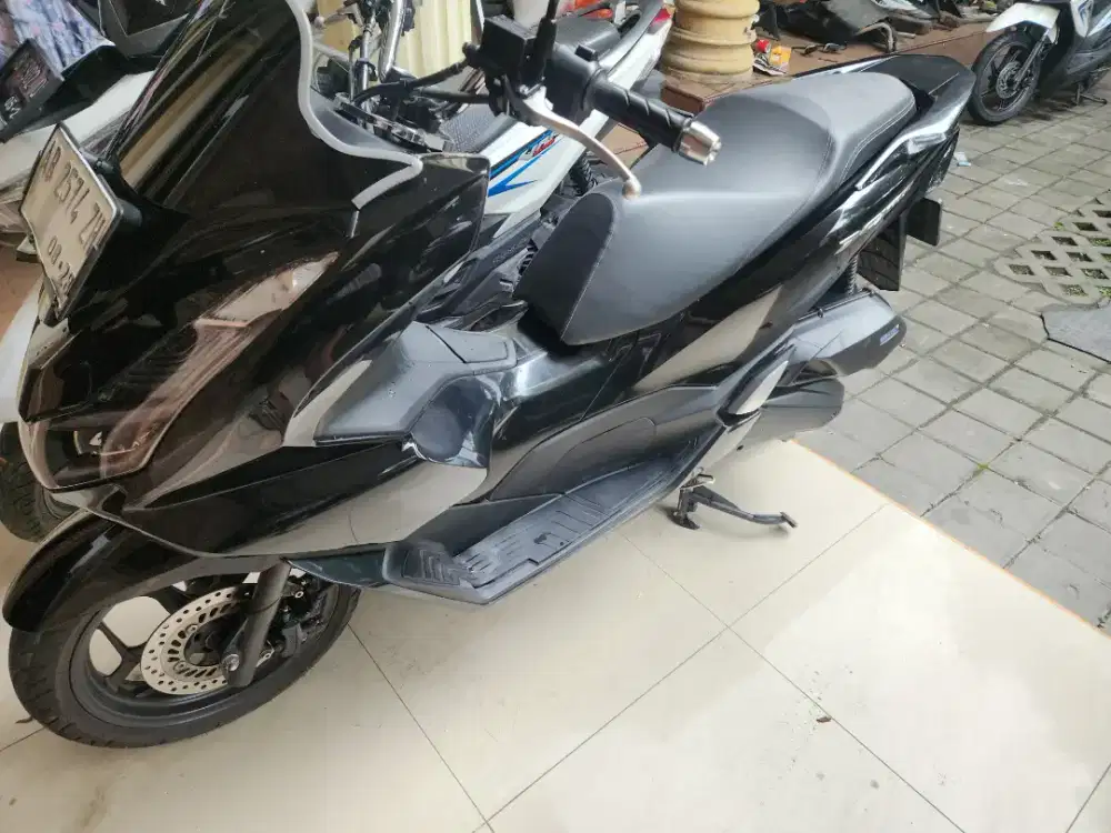 Pcx 160 cbs hitam 2023 kredit atau tunai Gbm