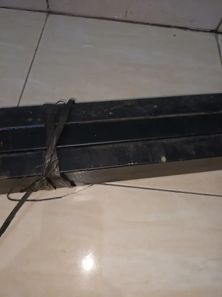 Jual besi sisa panjang 160 cm ukuran 3x3 tebal 1mm